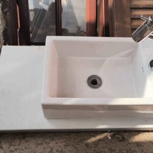 Pia para Banheiro com Cuba de Sobrepor