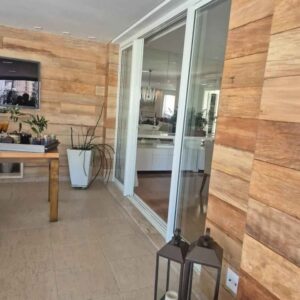 Porta Balcão em Alumínio Branco – 4 Folhas com Vidro Inteiro