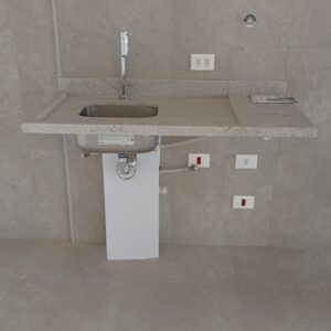 Pia de Cozinha em Granito Itaúna com Área Seca