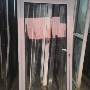 PORTA SOCIAL EM ALUMÍNIO BRANCO – OFERTA IMPERDÍVEL