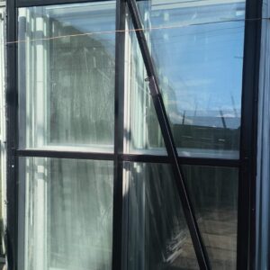 PORTA BALCÃO EM ALUMÍNIO PRETO