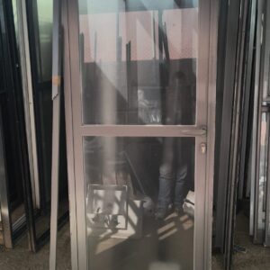 PORTA SOCIAL EM ALUMÍNIO