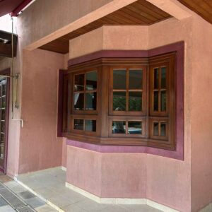 Vitrô Bay Window em madeira